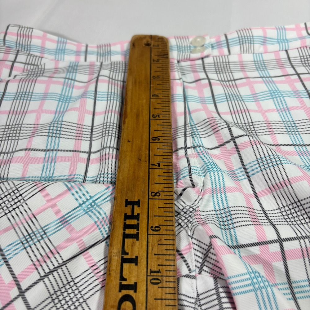 Callaway Opti-Dri White Hawaiian Women Plaid Golf Shorts Size 8 Moisture Wicking - Picture 7 of 8